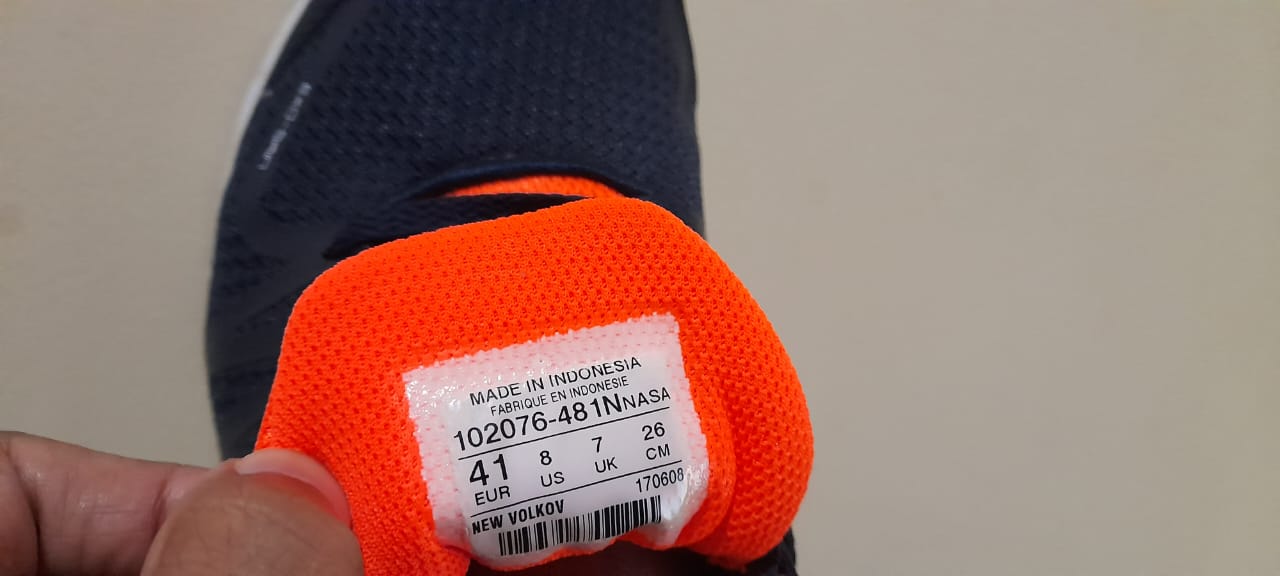 Mau Beli Sepatu Ketahui Dulu Konversi Ukuran Sepatu dalam US UK EU dan Cm serta Cara Mengukurnya